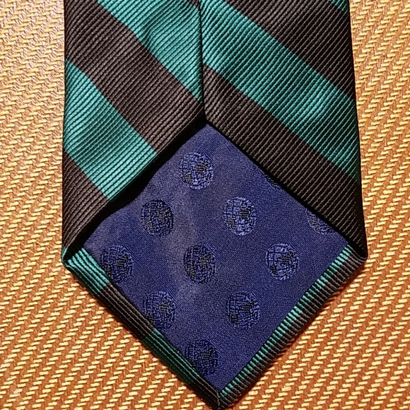 Rivetz of Boston Green Black Striped tie - Picture 3 of 4